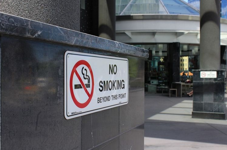 Raperda KTR: Larangan Jual Rokok Dekat Sekolah di Jakarta Jadi Polemik